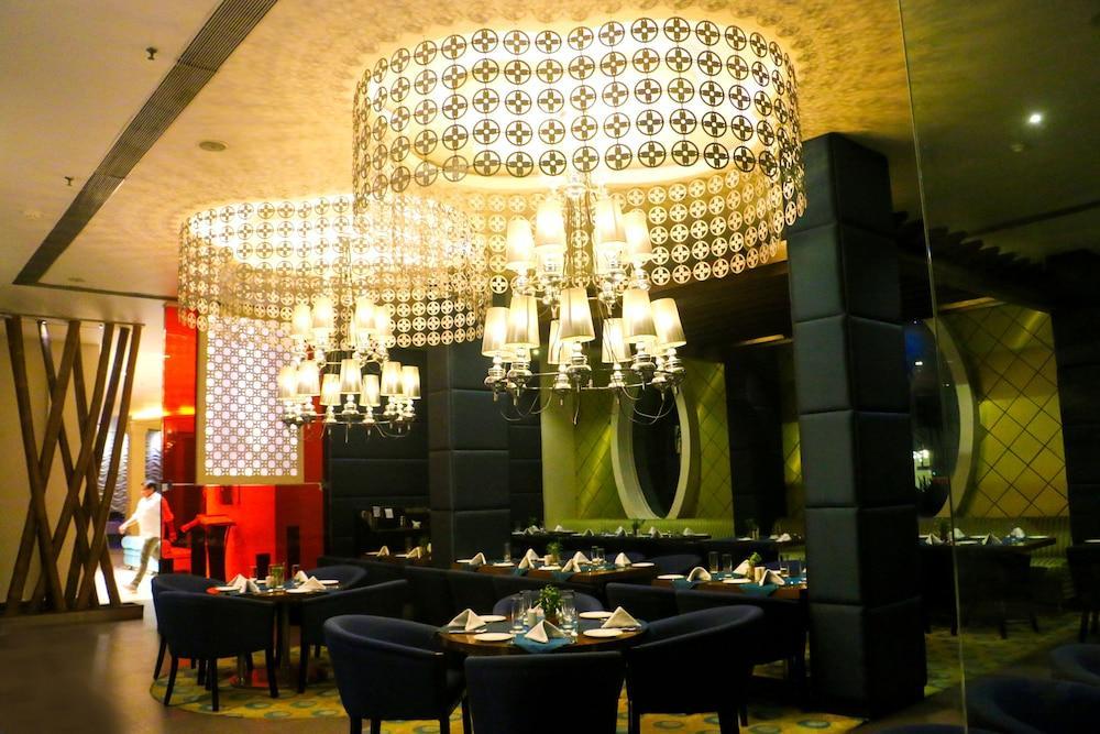 Barsana Hotel & Resort Siliguri Eksteriør billede