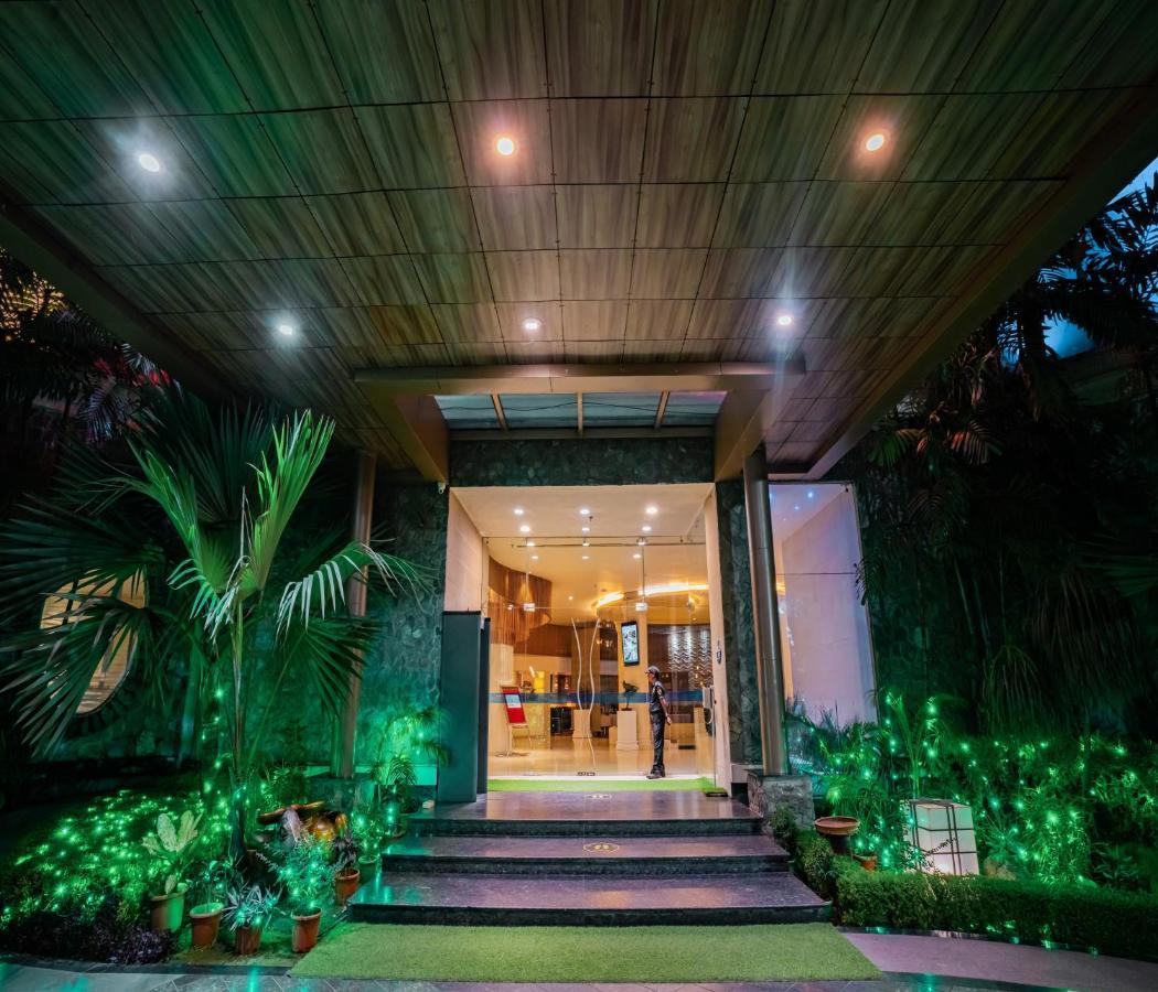 Barsana Hotel & Resort Siliguri Eksteriør billede