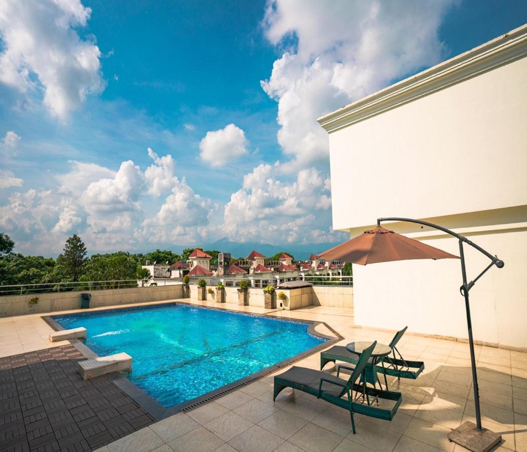 Barsana Hotel & Resort Siliguri Eksteriør billede