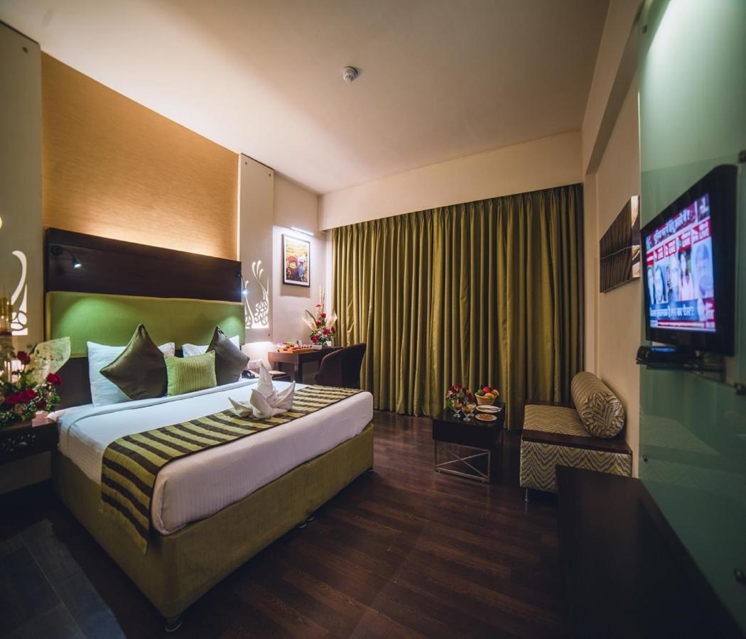 Barsana Hotel & Resort Siliguri Eksteriør billede