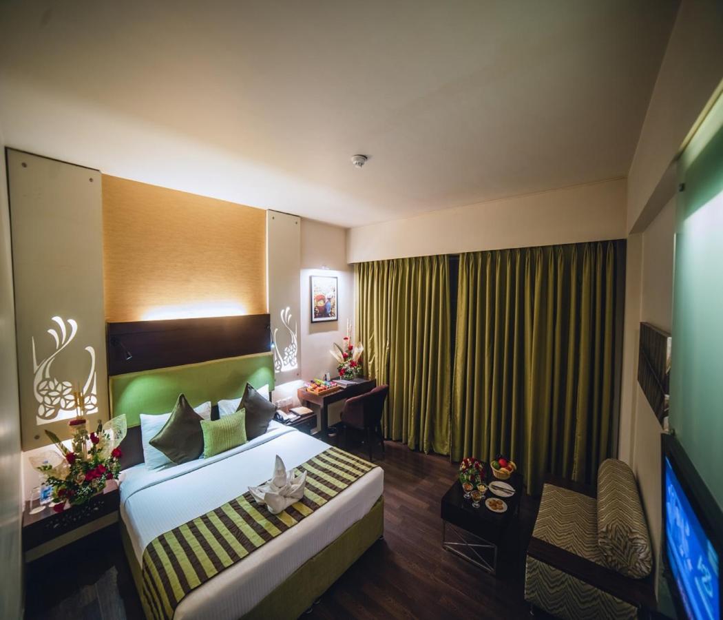 Barsana Hotel & Resort Siliguri Eksteriør billede