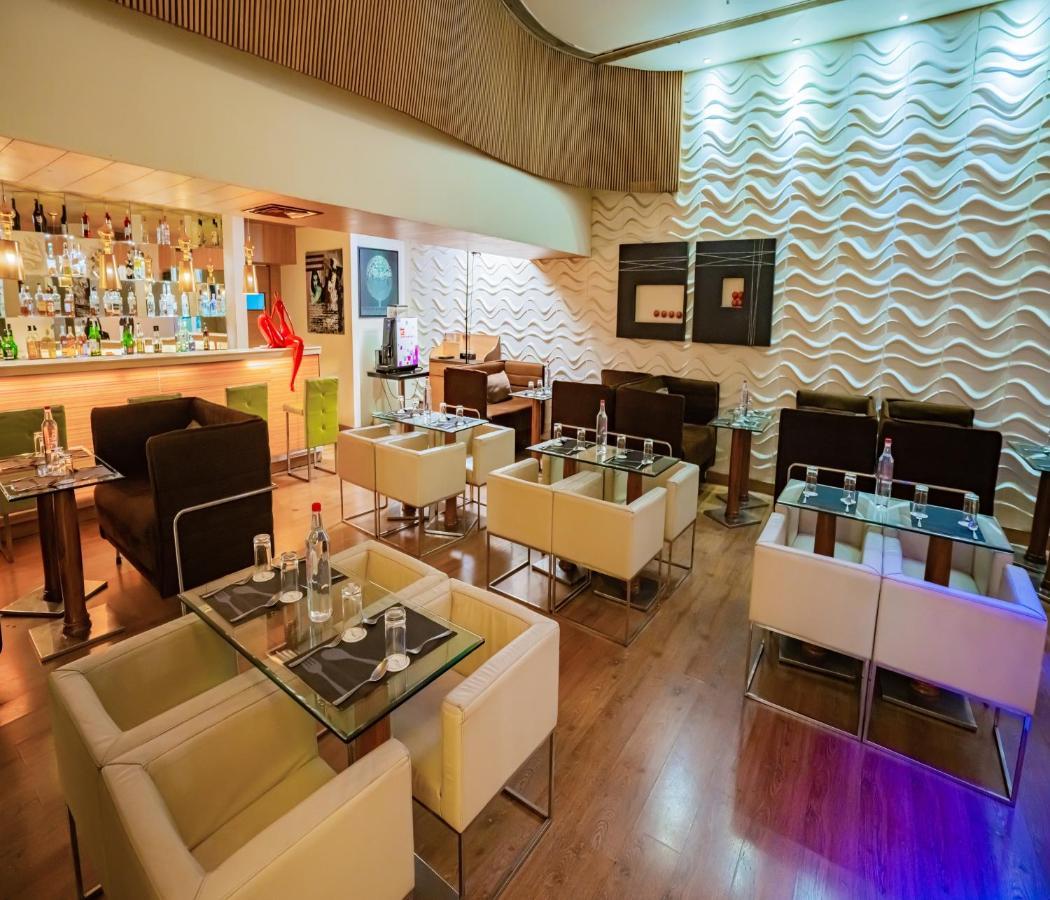 Barsana Hotel & Resort Siliguri Eksteriør billede