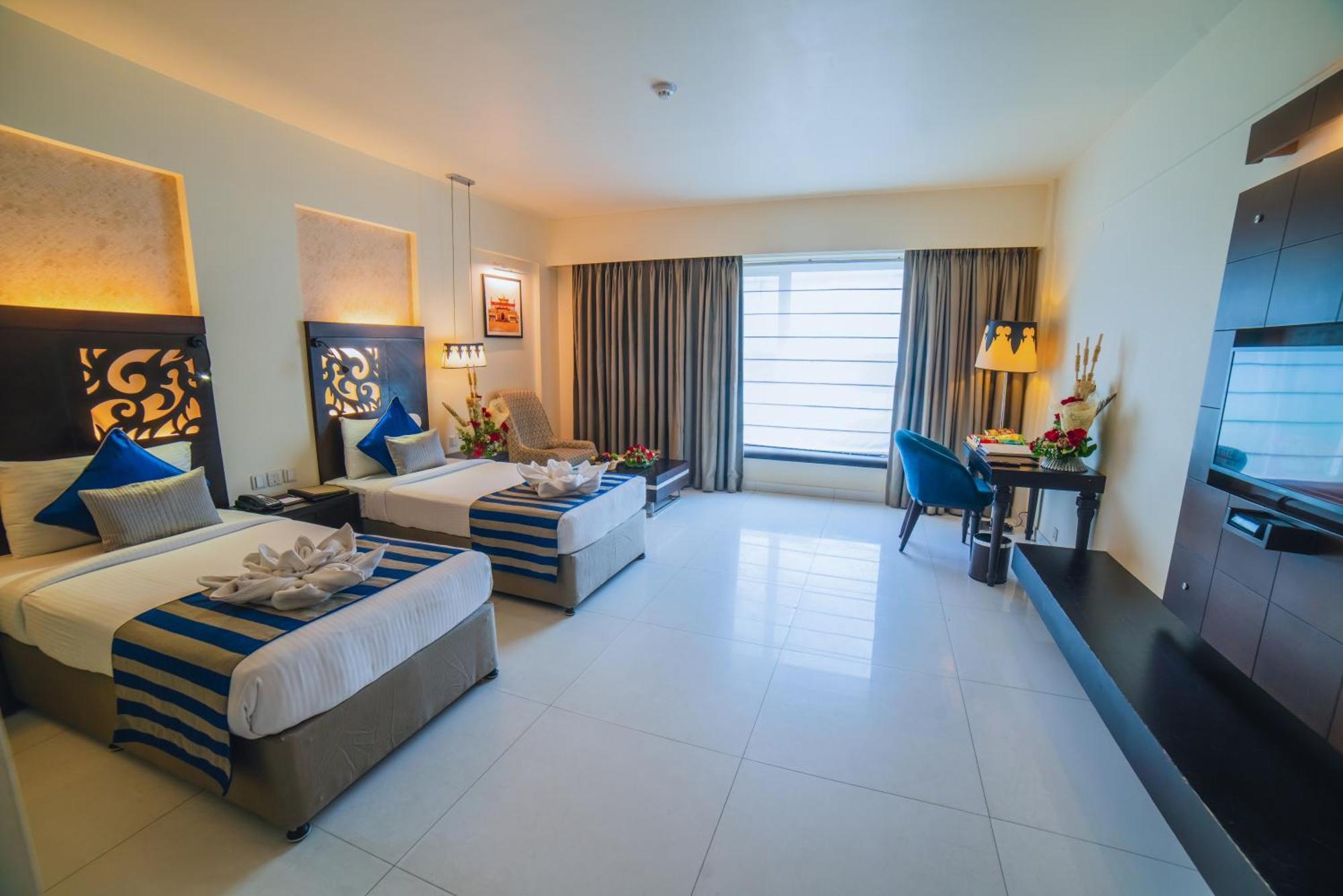 Barsana Hotel & Resort Siliguri Eksteriør billede